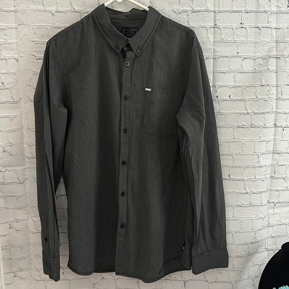 Men’s Rip Curl shirt